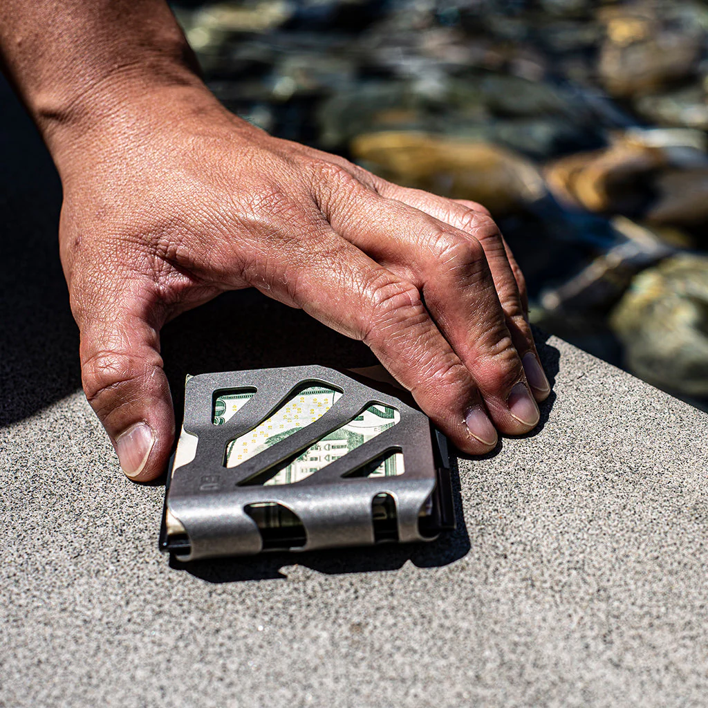 MC01 TITANIUM MONEY CLIP - Image 32